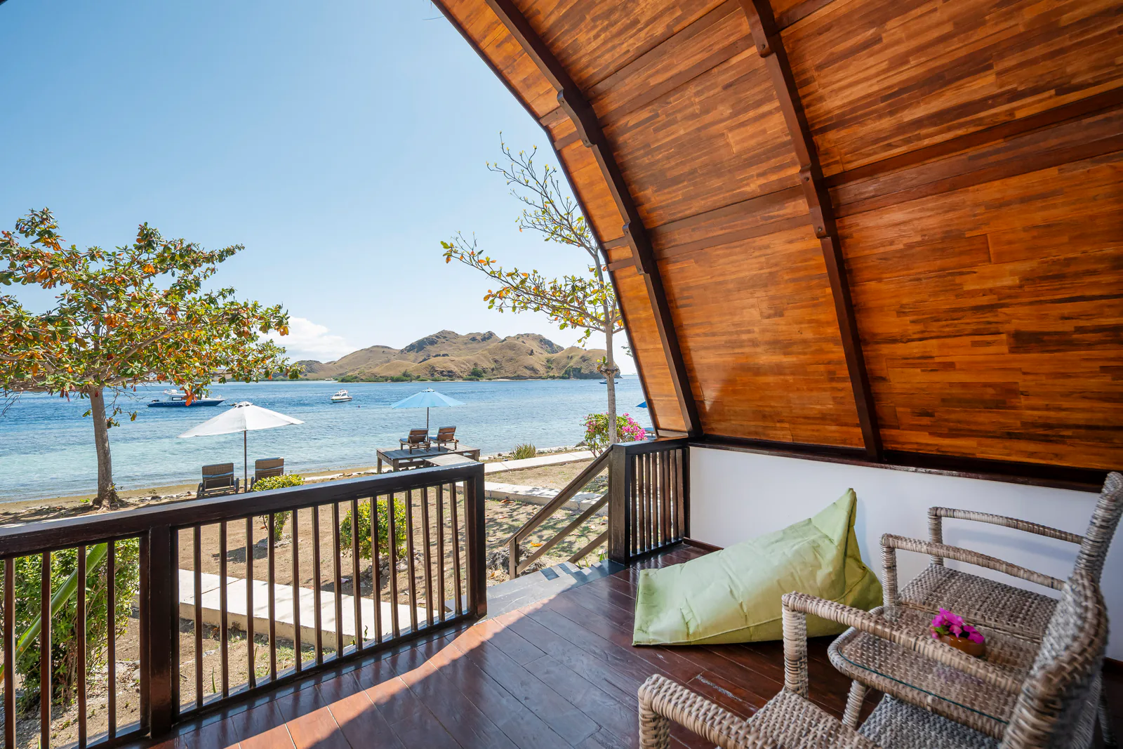 Deluxe Family Bungalow 5
