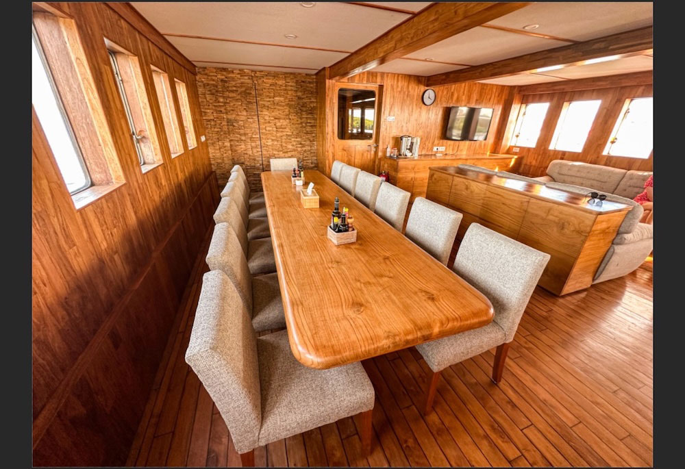 Dining area on the Komodo liveaboard
