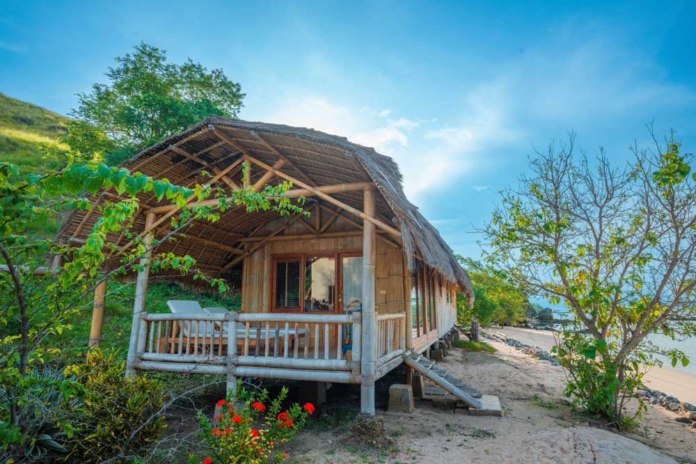 Private Bamboo Bungalow 4