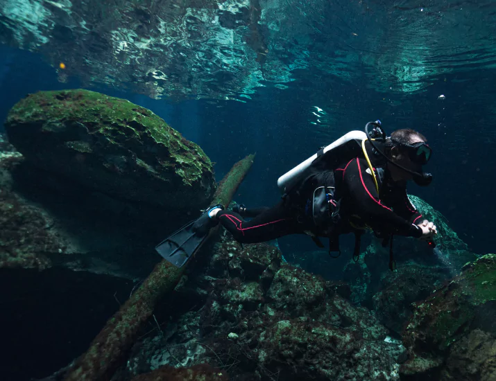 Technical diving in a cenote